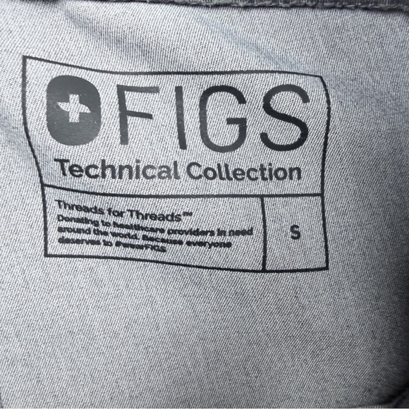 Figs Women's Graphite jogger Scrub Pants & Rafaela oversized top -2pc set - Picture 16 of 16